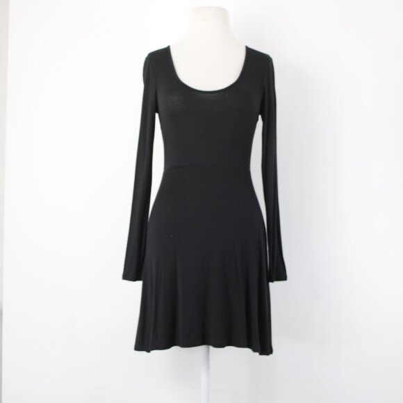 BCBGeneration Dress $68 Sz XS Black Round Neck Unlined Rayon Spandex Dress - Picture 3 of 16